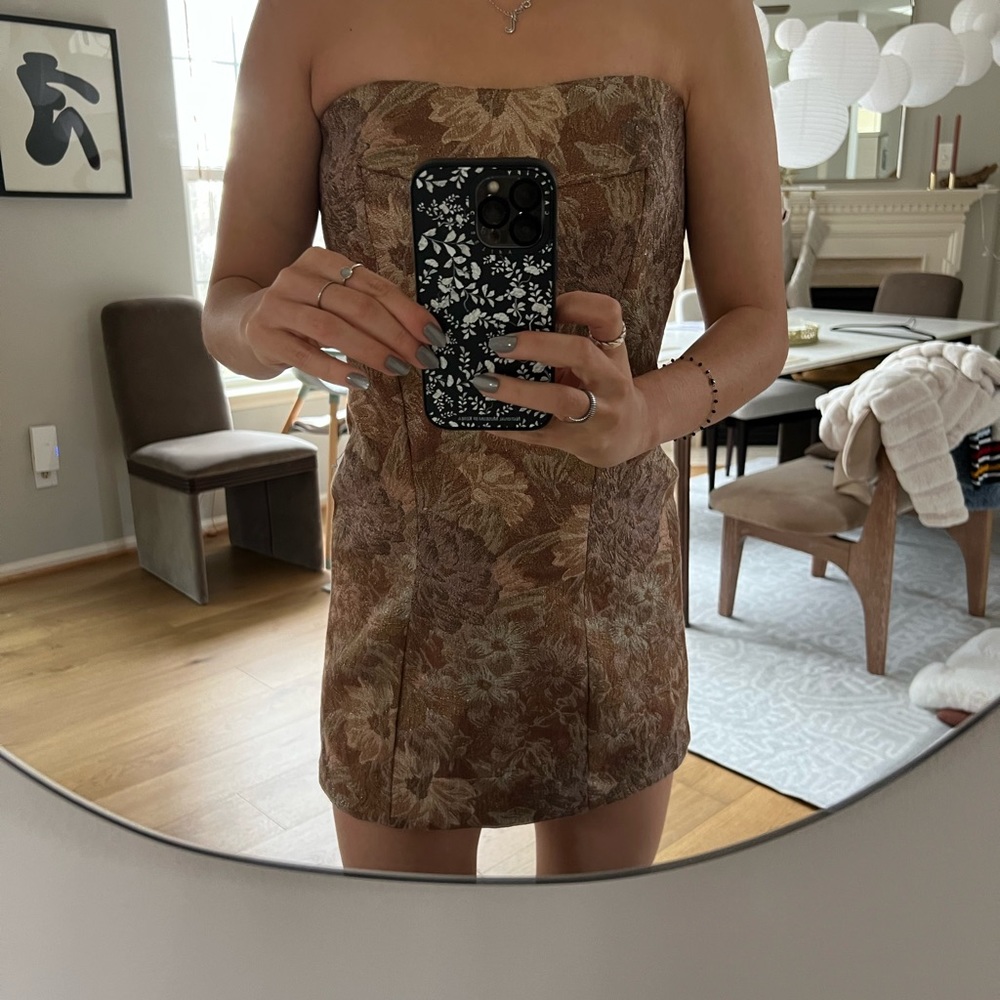 Glitter brocade style strapless dress